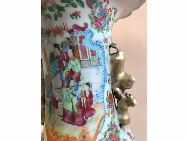High quality decorated canton porcelain set. palace scenery. famille rose. 19th century. - afbeelding 44 van  77