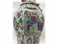 High quality decorated canton porcelain set. palace scenery. famille rose. 19th century. - afbeelding 34 van  77