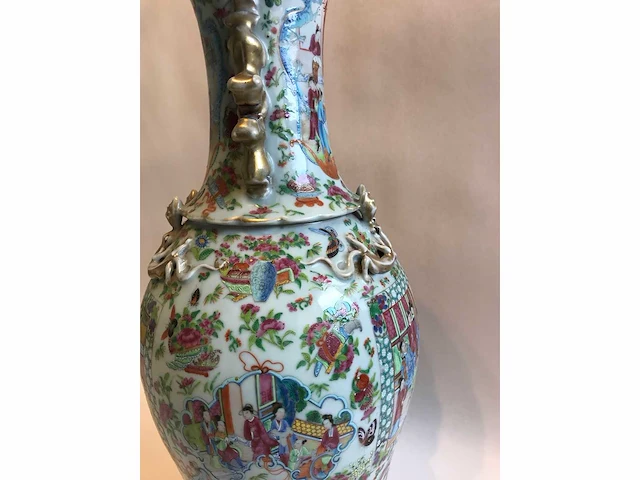 High quality decorated canton porcelain set. palace scenery. famille rose. 19th century. - afbeelding 47 van  77