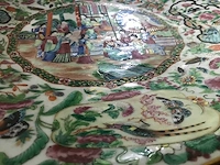 High quality decorated canton porcelain set. palace scenery. famille rose. 19th century. - afbeelding 66 van  77