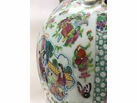 High quality decorated canton porcelain set. palace scenery. famille rose. 19th century. - afbeelding 67 van  77