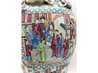 High quality decorated canton porcelain set. palace scenery. famille rose. 19th century. - afbeelding 76 van  77