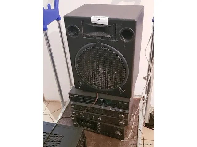 Hihi-install. - afbeelding 1 van  3