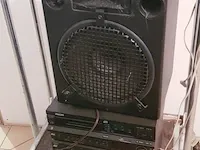 Hihi-install. - afbeelding 1 van  3