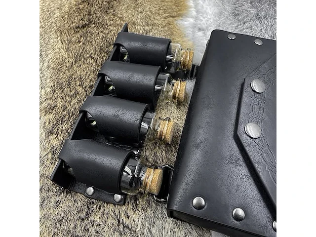 Hiifeuer middeleeuwse alchemieset van kunstleer - afbeelding 4 van  4