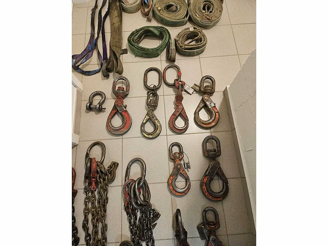 Hijsband en ketting - afbeelding 1 van  20