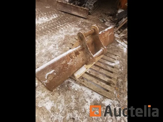 Hijskraan breedte emmer 1550 mm 50 mm assen goed staat - afbeelding 3 van  7