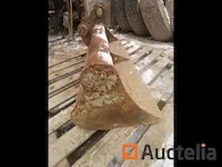 Hijskraan bucket breedte 1000 mm spindles 30 mm goed staat - afbeelding 1 van  6