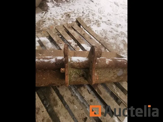 Hijskraan bucket breedte 1000 mm spindles 30 mm goed staat - afbeelding 3 van  6