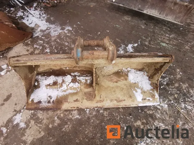 Hijskraan bucket breedte 1500mm 60mm assen goed staat - afbeelding 4 van  7