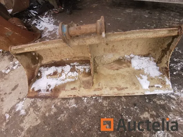 Hijskraan bucket breedte 1500mm 60mm assen goed staat - afbeelding 5 van  7