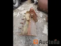 Hijskraan emmer breedte 1500mm assen 50 mm - afbeelding 1 van  9