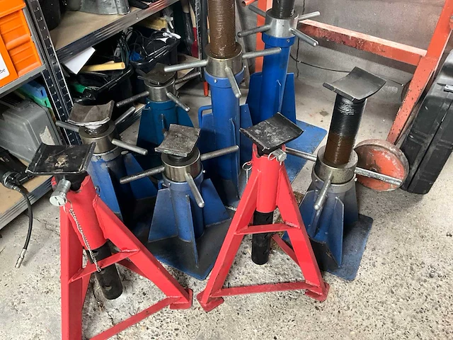Hijsstandaards/kriksteunen 30 ton garage gereedschap - afbeelding 1 van  4