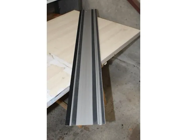 Hikoki geleide rail 1400x180 mm met glijprofiel - afbeelding 3 van  3