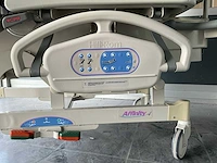 Hill-rom affinity 4 mobiel ziekenhuisbed - afbeelding 3 van  10