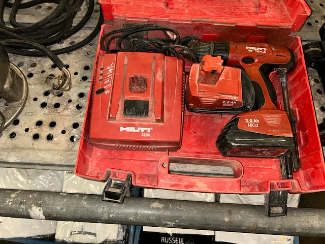 Hilti accu schroevendraaier - afbeelding 1 van  5