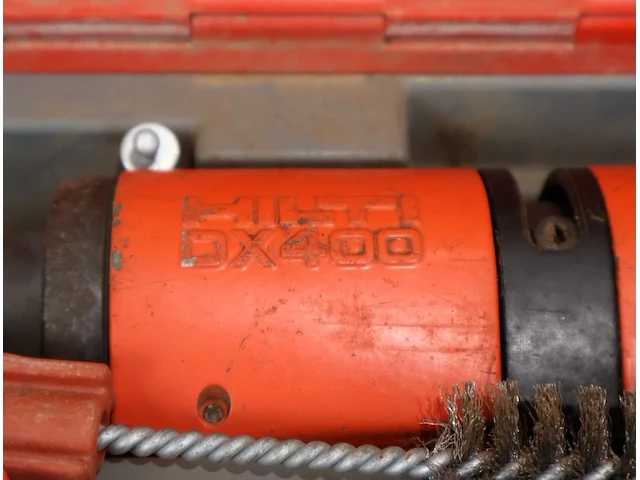 Hilti betonnagelapparaat - afbeelding 3 van  4