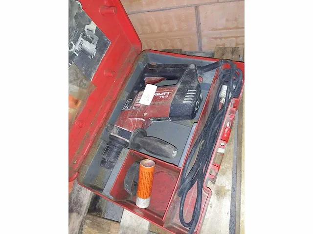Hilti boorhamer met kabel - afbeelding 2 van  3
