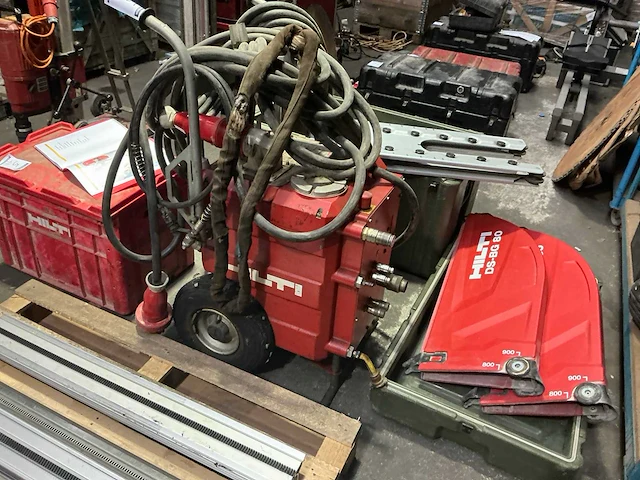 Hilti d-lp32/ds-ts32 hydraulisch zaagsysteem - afbeelding 6 van  13