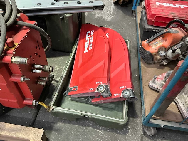 Hilti d-lp32/ds-ts32 hydraulisch zaagsysteem - afbeelding 8 van  13