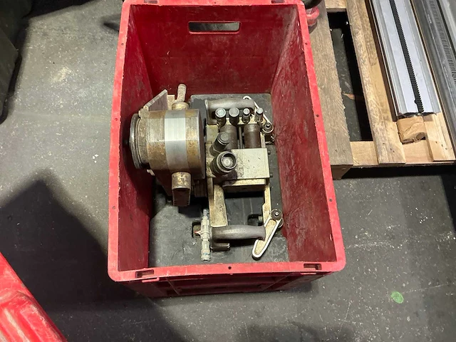 Hilti d-lp32/ds-ts32 hydraulisch zaagsysteem - afbeelding 9 van  13