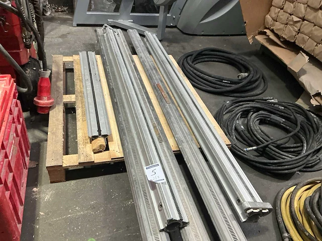 Hilti d-lp32/ds-ts32 hydraulisch zaagsysteem - afbeelding 11 van  13