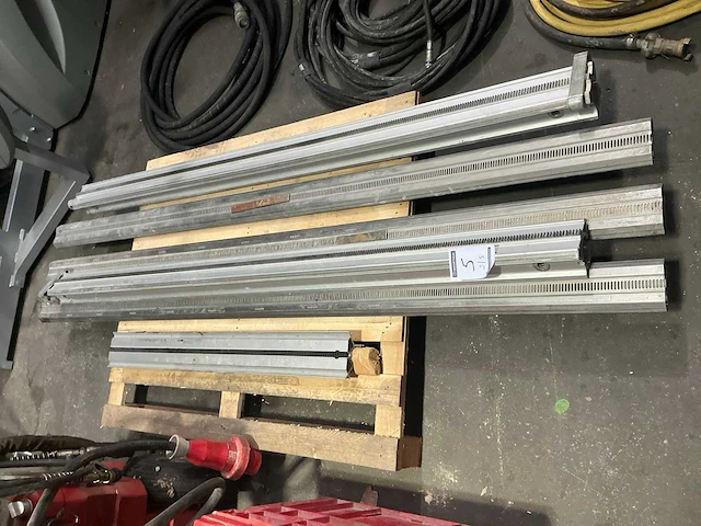 Hilti d-lp32/ds-ts32 hydraulisch zaagsysteem - afbeelding 12 van  13