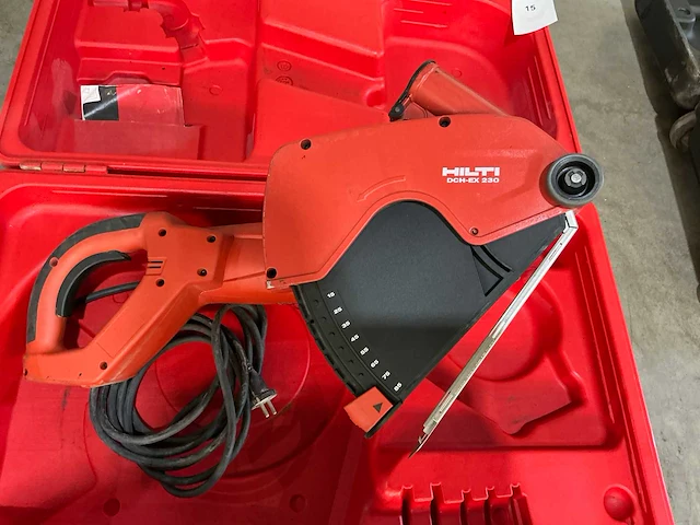 Hilti dch230 doorslijpmachine - afbeelding 10 van  11