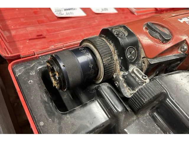 Hilti dd130 + hilti dd100 diamantkernboormachine nat/droog - afbeelding 7 van  13