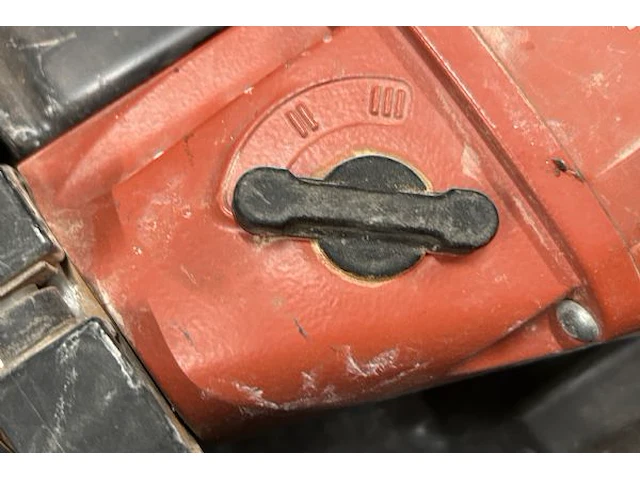 Hilti dd130 + hilti dd100 diamantkernboormachine nat/droog - afbeelding 13 van  13