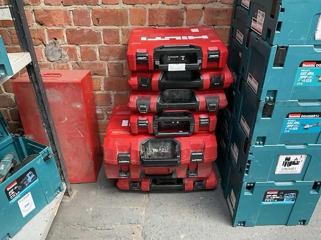 Hilti kunststof machinekoffer (7x) - afbeelding 1 van  7