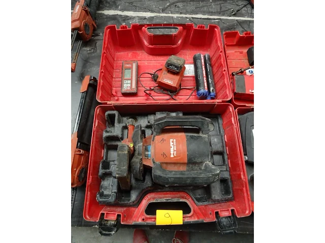 Hilti laser - afbeelding 1 van  4