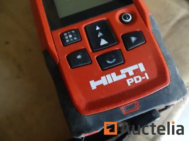 Hilti pd-i laser range finder in zijn behuizing - afbeelding 1 van  7