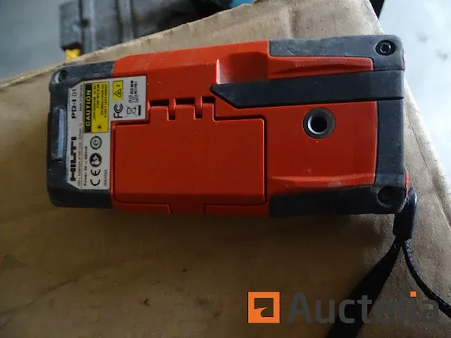 Hilti pd-i laser range finder in zijn behuizing - afbeelding 4 van  7