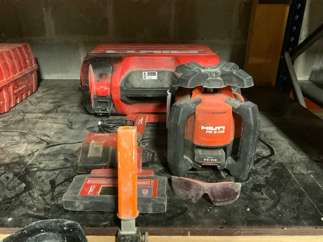 Hilti pr 2-hs bouwlaser - afbeelding 1 van  12