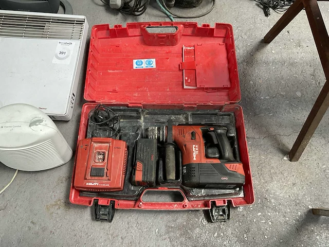 Hilti te 6-a accu boorhamer - afbeelding 1 van  4