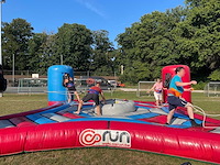 Hindernisbaan & springkussen - airquee - afbeelding 2 van  3