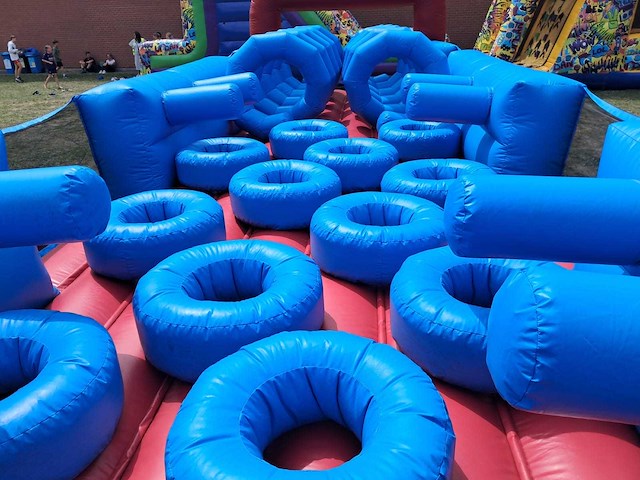 Hindernisbaan xxl - hindernisbaan 32 meter met base jump - afbeelding 7 van  10