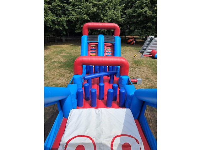 Hindernisbaan xxl - hindernisbaan 32 meter met base jump - afbeelding 8 van  10