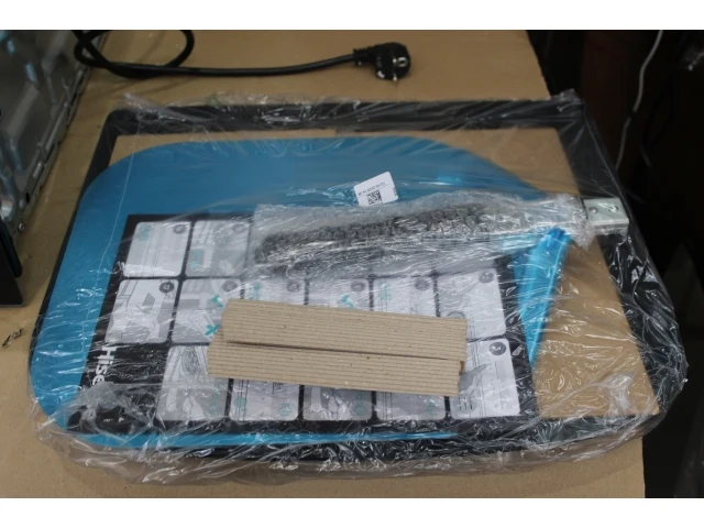 Hisense heteluchtoven (77l) - afbeelding 2 van  7