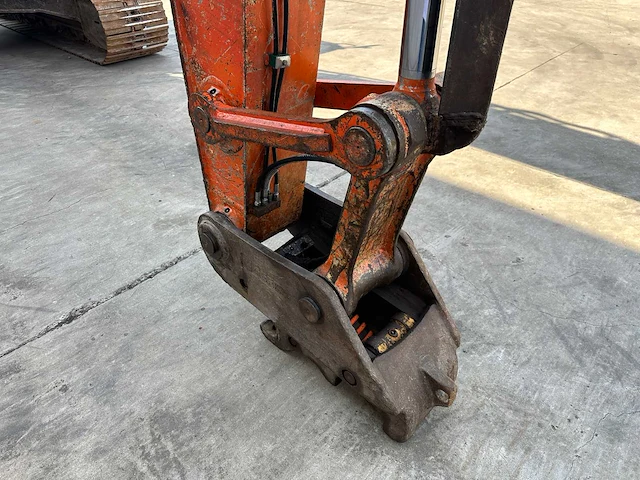 Hitachi - 2017 - zx225uslc-6 - rupsgraafmachine - afbeelding 5 van  55