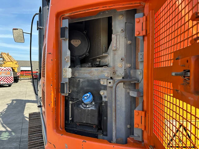 Hitachi - 2017 - zx225uslc-6 - rupsgraafmachine - afbeelding 21 van  55