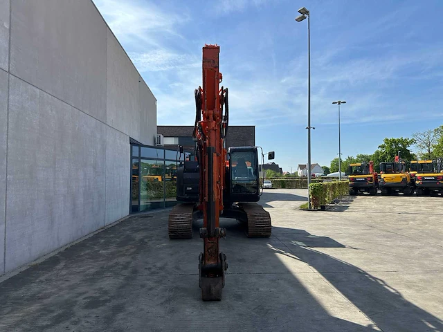 Hitachi - 2017 - zx225uslc-6 - rupsgraafmachine - afbeelding 12 van  55