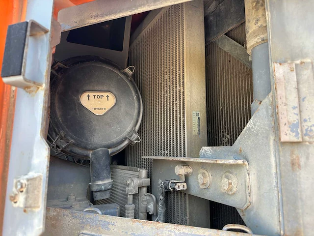 Hitachi - 2017 - zx225uslc-6 - rupsgraafmachine - afbeelding 24 van  55
