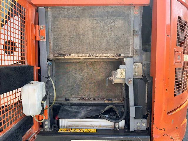 Hitachi - 2017 - zx225uslc-6 - rupsgraafmachine - afbeelding 25 van  55