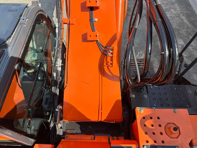 Hitachi - 2017 - zx225uslc-6 - rupsgraafmachine - afbeelding 30 van  55