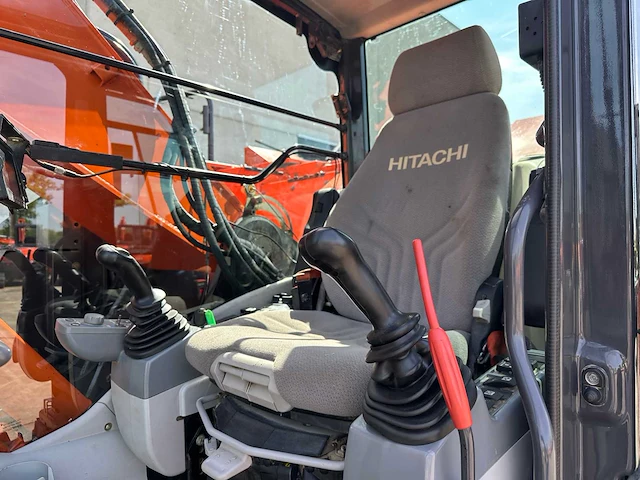 Hitachi - 2017 - zx225uslc-6 - rupsgraafmachine - afbeelding 38 van  55