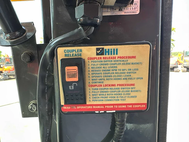 Hitachi - 2017 - zx225uslc-6 - rupsgraafmachine - afbeelding 44 van  55
