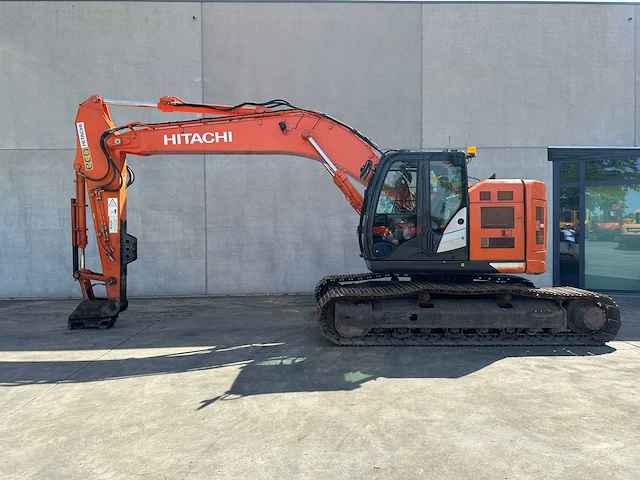 Hitachi - 2017 - zx225uslc-6 - rupsgraafmachine - afbeelding 53 van  55