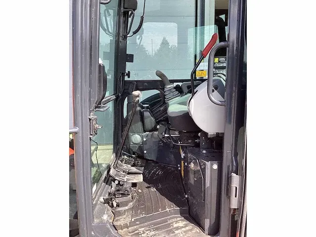 Hitachi - zx26u-5a cr - mini-excavator - 2018 - afbeelding 11 van  11